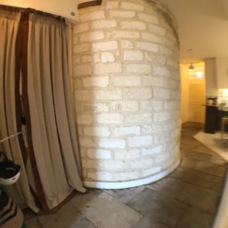 Apartment Comedie Appart Cosy 70m2 T3 Coeur De Ville